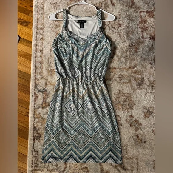White House Black Market Chevron Turquoise Blue Dress - Picture 2 of 6